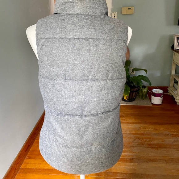 Old Navy Winter Vest - Picture 5 of 9